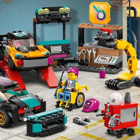 LEGO Custom Car Garage 60389 City | 2TTOYS ✓ Official shop<br>