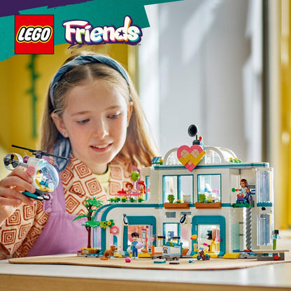LEGO Heartlake City Ziekenhuis 42621 Friends LEGO FRIENDS @ 2TTOYS LEGO €. 84.49