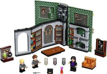 LEGO Zweinstein Moment boek: Toverdrankenles 76383 Harry Potter LEGO HARRY POTTER @ 2TTOYS LEGO €. 39.99